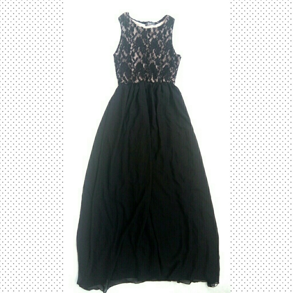 Lace Maxi
